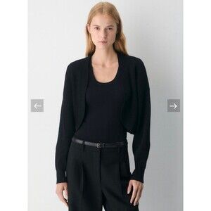 Like new Aritzia Babaton Decision Shrug in Black Size M